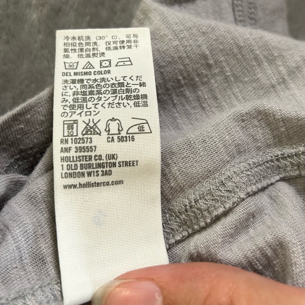 Y2K hollister Henley grey with front pocket embroidered logo - Picture 8 of 9